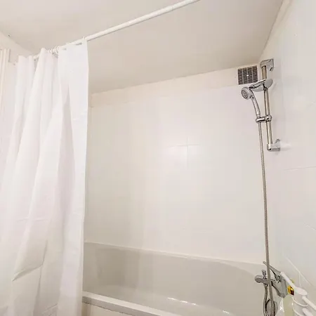 Joli T2 Avec Wifi Et Netflix Proche Du Golf